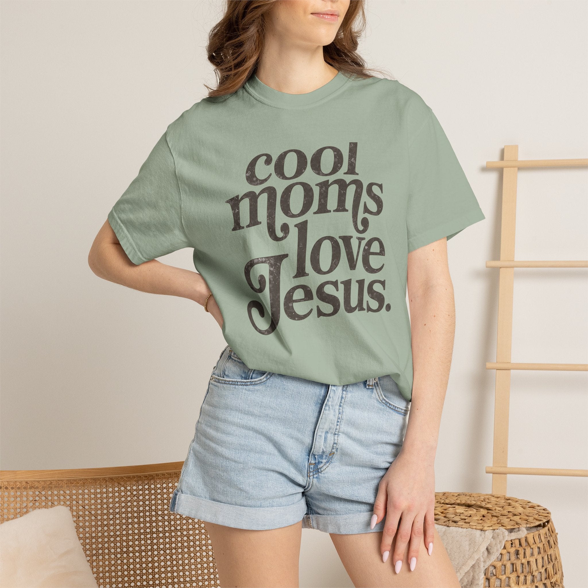 “Cool Moms Love Jesus”
